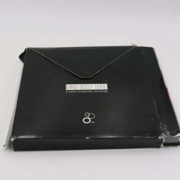 Mind Body Soul 25 Years International Triathlon Union Coffee Table Book - Picture 3 of 6